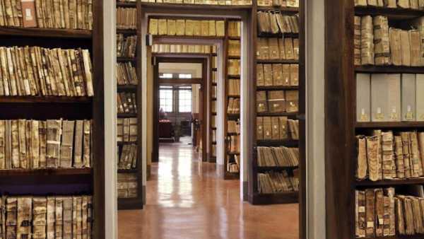 Stasera in TV: "Archivi, miniere di storia Rai Storia (canale 54) "apre" l'archivio di Siena"