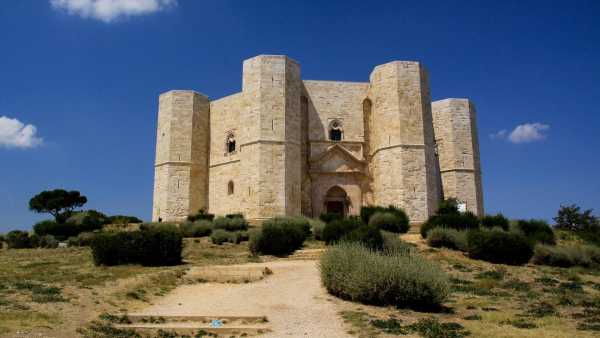 Stasera in TV: "Con Rai Storia "(canale 54) un viaggio nella bellezza". Sulle tracce del patrimonio mondiale: le città storiche