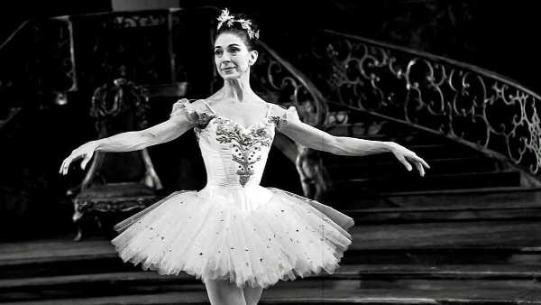 Stasera in TV: "Darcey Bussell in cerca di Margot Fonteyn". Su Rai5 (canale 23) una ballerina "perfetta"