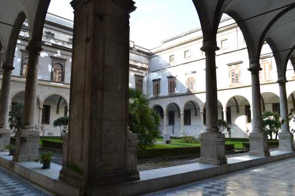 Stasera in TV: "Archivi, miniere di storia". Con Rai Storia (canale 54) nell'Archivio di Stato di Napoli