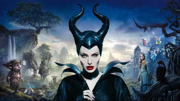Stasera in TV: "Su Rai2 il film fantasy "Maleficent"". Una pellicola di Robert Stromberg con Angelina Jolie