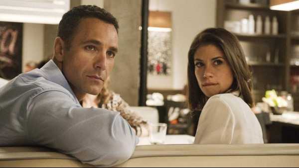 Stasera in TV: " Torno indietro e cambio vita, su Rai1". Una commedia diretta da Carlo Vanzina, con Raoul Bova e Ricky Memphis