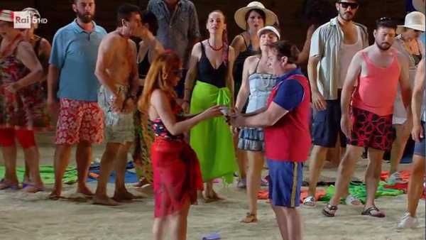 Oggi in TV: "Con Rai5 (canale 23) a "Domenica all'opera"". L'elisir d'amore