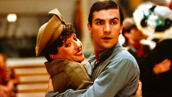 Stasera in TV: "Binario cinema: "Ballando Ballando"". Su Rai Storia (canale 54) la Francia secondo Scola