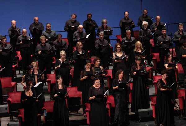 Omer Meir Wellber dirige stasera al Teatro di Verdura la Nona Sinfonia di Beethoven con il Coro e l’Orchestra del Teatro Massimo di Palermo