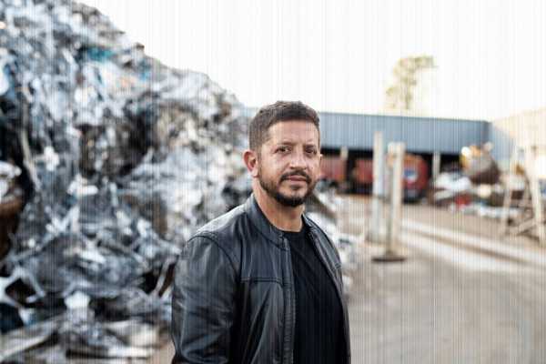GIUSEPPE ANASTASI: in digitale il nuovo singolo "POLISTIROLO". Giovedì 23 luglio live a Roma al ConFusione FEST.