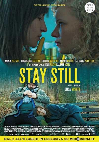 Recensione: "Stay Still". Fermarsi, per resistere Recensione: "Stay Still". Fermarsi, per resistere