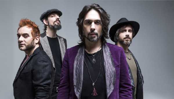 Stasera in RADIO: "A "Back2Back Speciale Let's Play!" Le Vibrazioni". Su Radio2 con Ema Stokholma e Gino Castaldo