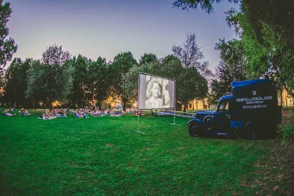 Parte il CineMobile Summer Tour