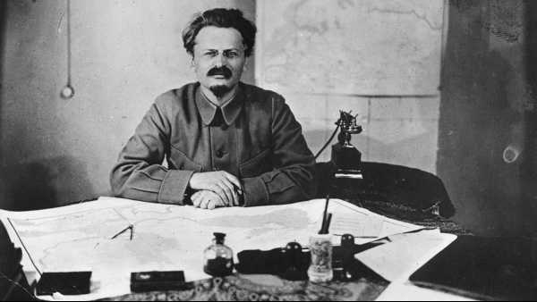 Oggi in TV: "Passato e Presente" racconta Lev Trotsky - Su Rai3 a 80 anni dalla morte Oggi in TV: "Passato e Presente" racconta Lev Trotsky -  Su Rai3 a 80 anni dalla morte