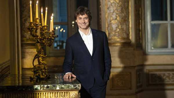 Stasera in TV: Su Rai1 "Passaggio a nord ovest" - Con Alberto Angela alla scoperta di Hampton Court e di Enrico VIII