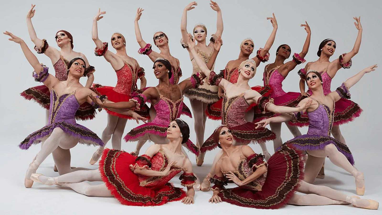 Stasera in TV: Su Rai5 (canale 23) Les Ballets Trockadero de Monte Carlo - La danza classica "en travesti"