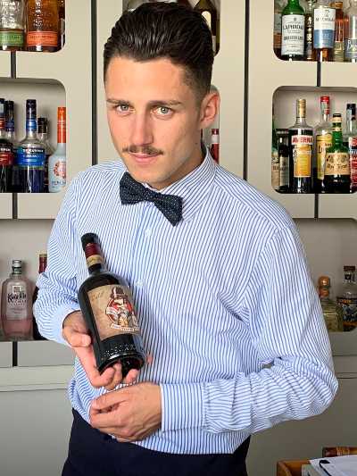 Drink Cinema: RICOMINCIO DA TRE, di Gioacchino Coppola, barman del Jacky Bar al Capri Tiberio Palace di Capri
