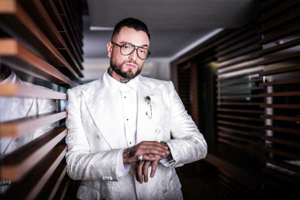 Sven Väth, Marco Carola, Gué Pequeno, Len Faki, Martinez Brothers, Dixon: l’agosto incandescente della Villa delle Rose