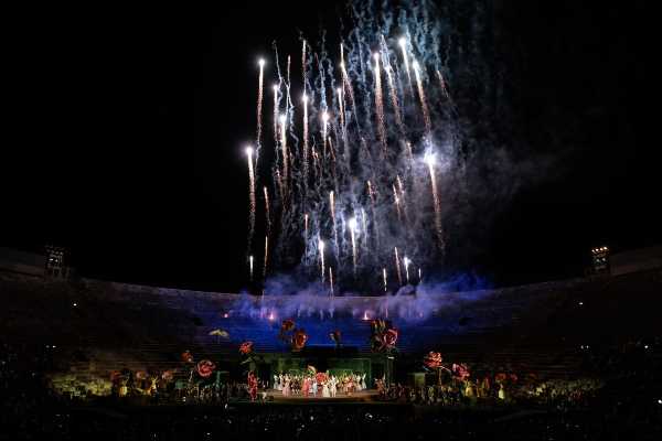Vivaldi e il genio pirotecnico di Rossini: brio e prime volte all’Arena di Verona