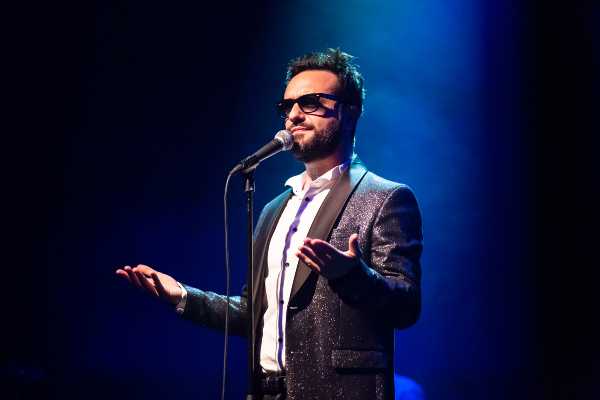 FIRENZE LAUGHS, a Firenze con i fuoriclasse della comicità Saverio Raimondo, Chibo & Cesareo (EelST), Massimiliano Loizzi, Carmine del Grosso, Ruggero de I Timidi, Mary Sarnataro, Luca Ravenna