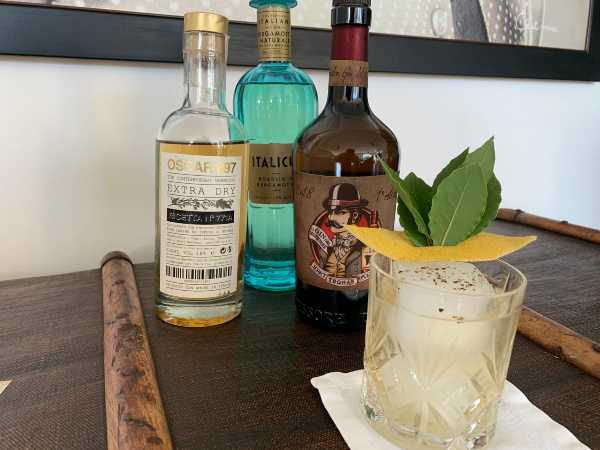 Drink Cinema: RICOMINCIO DA TRE, di Gioacchino Coppola, barman del Jacky Bar al Capri Tiberio Palace di Capri