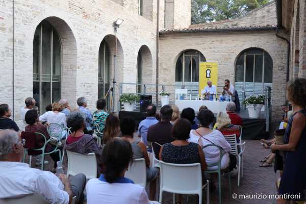 Al via il Festival del Giallo VENTIMILARIGHESOTTOIMARI inGIALLO