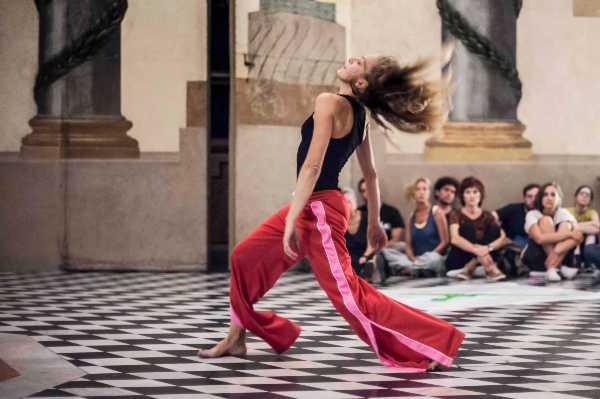 TORINODANZA CORPO LINKS CLUSTER con Simona Bertozzi, Cristina Kristal Rizzo, MK / Michele Di Stefano