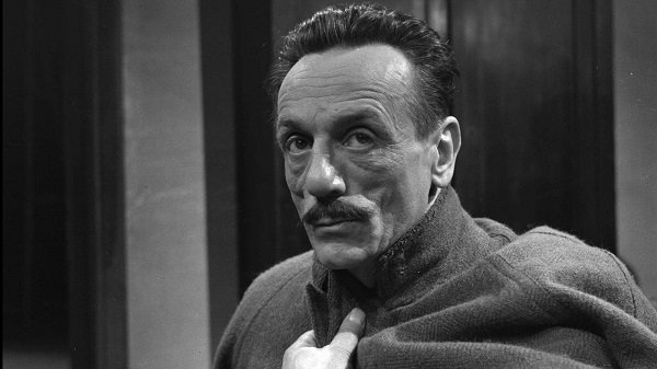 Oggi in TV: Il teatro di Eduardo De Filippo Su Rai5 (canale 23) "De Pretore Vincenzo"