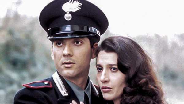 Stasera in Tv: Su Rai Premium un film tv con Beppe Fiorello per ricordare Salvo D'Acquisto - A 77 anni dal suo sacrificio