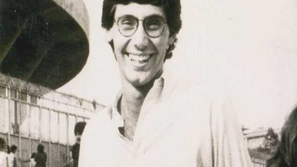 Oggi in TV: Rai ricorda Giancarlo Siani, giornalista "scomodo" ucciso dalla camorra - Una programmazione dedicata nel 35° anniversario dell'assassinio del giovane cronista