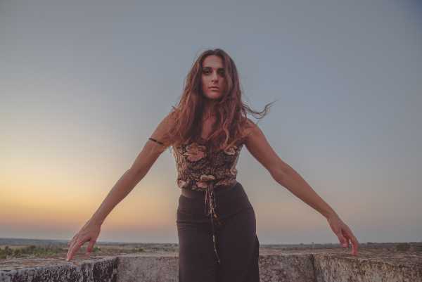 CAROLINA BUBBICO - Ecco "BIMBA", il nuovo singolo e video che anticipa il prossimo album di inediti