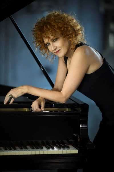 FIORELLA MANNOIA: in uscita a NOVEMBRE il nuovo album di inediti "PADRONI DI NIENTE". Da MAGGIO LIVE nei teatri italiani con "PADRONI DI NIENTE TOUR"
