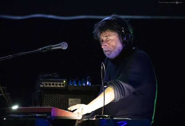 GIANNI MAROCCOLO presenta a Fabbrica Europa "Alone not alone", in anteprima nazionale al Teatro Puccini di Firenze