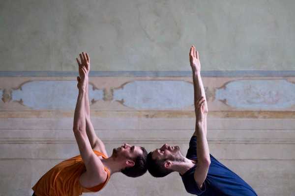 Il Centro nazionale di produzione della danza Virgilio Sieni presenta nell'ambito di Cantieri Culturali Firenze il progetto Long Playing