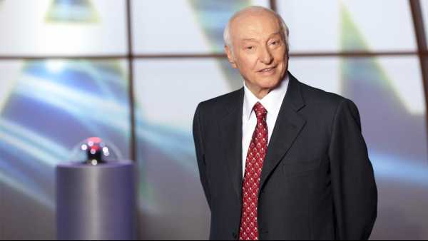 oGGI IN tv: Su Rai Storia (canale 54) la "Domenica Con" di Piero Angela - Al grande giornalista e divulgatore le "chiavi" della rete dalle 14.00 alle 24.00