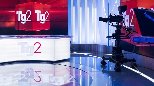 Oggi in TV: Su Rai2 "Tg2 Italia" con Marzia Roncacci - Tutto il bello del varietà