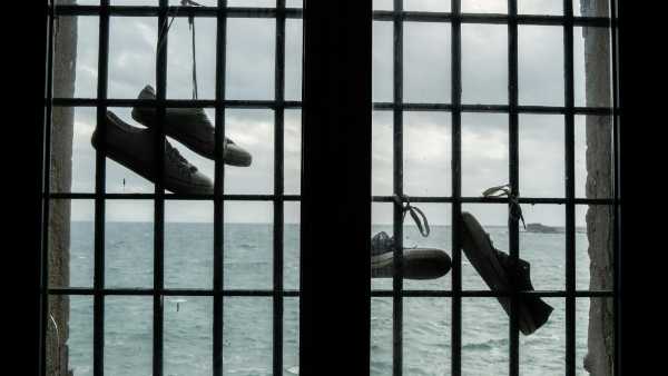 Stasera in TV: Su Rai2 "Mare fuori", con Carolina Crescentini- Storie di ragazzi dietro le sbarre