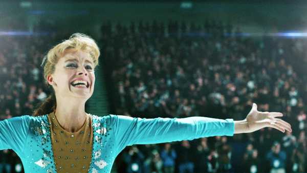 Stasera in TV: Su Rai3 "Tonya" con Margot Robbie e Allison Janney - L'incredibile storia vera della pattinatrice Harding