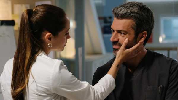 Stasera in TV: Su Rai1 "DOC-nelle tue mani" - La fiction con Luca Argentero e Matilde Gioli