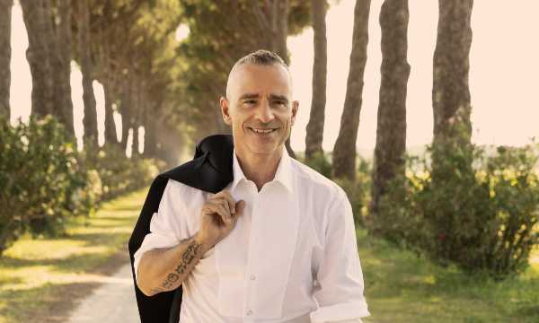 EROS RAMAZZOTTI - Su VH1 in onda i festeggiamenti per il suo compleanno EROS RAMAZZOTTI - Su VH1 in onda i festeggiamenti per il suo compleanno