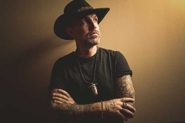 Jack Jaselli: Ecco video di "Ultimo addio", il singolo del cantautore milanese