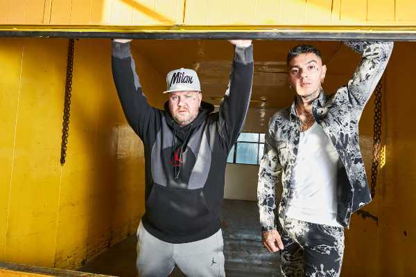 EMIS KILLA & JAKE LA FURIA - Ecco il video del nuovo singolo "L'ULTIMA VOLTA" Feat. MASSIMO PERICOLO EMIS KILLA & JAKE LA FURIA - Ecco il video del nuovo singolo "L'ULTIMA VOLTA" Feat. MASSIMO PERICOLO