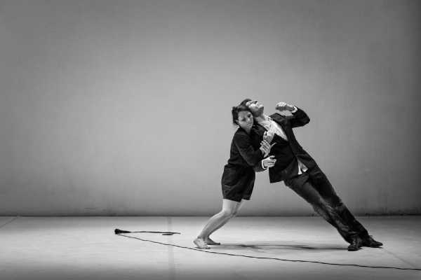 ROMAEUROPA: La pluripremiata compagnia Barò d'evel al Teatro Argentina con "Là" tra danza, circo e teatro