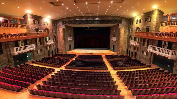 Oggi in TV: Domenica all'opera: Nabucco - Su Rai5 (canale 23) omaggio a Jonathan Miller