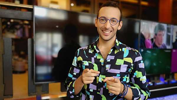 Oggi in TV: A "La Banda dei FuoriClasse" il maestro Corlazzoli spiega la Costituzione Italiana - In diretta su Rai Gulp (canale 42) e su RaiPlay
