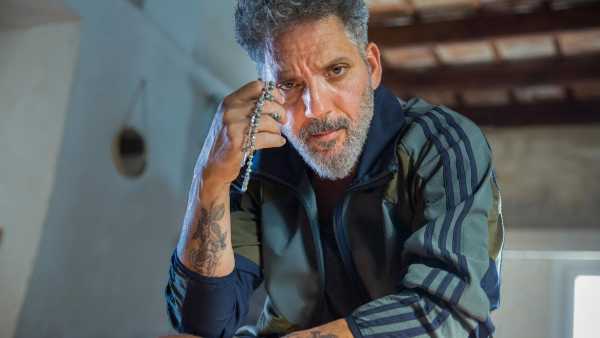 Stasera in TV: Gli ultimi episodi di "Gli orologi del diavolo" - Su Rai1 con Giuseppe Fiorello e Claudia Pandolfi