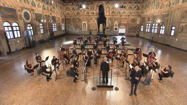 Stasera in TV: Le nuove "Lezioni di suono" di Rai5 (canale 23) - Berio e Schubert