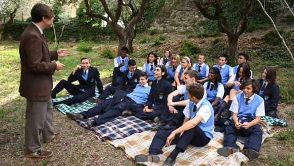 Oggi in TV: Su Rai2 "Il Collegio" va in gita - Quinto episodio del Docu-reality ambientato nel 1992