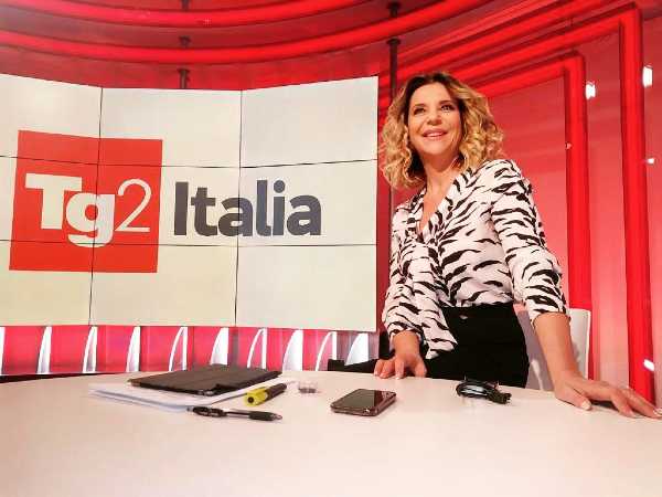 Oggi in TV: Su Rai2 "Tg2 Italia" con Marzia Roncacci - Su Rai2 "Tg2 Italia" con Marzia Roncacci