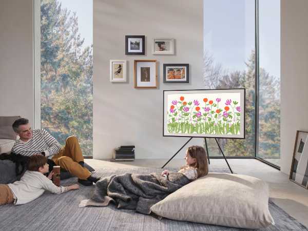 La nuova partnership di Samsung con Etsy porta sul TV The Frame opere d'arte contemporanee, colorate e stimolanti