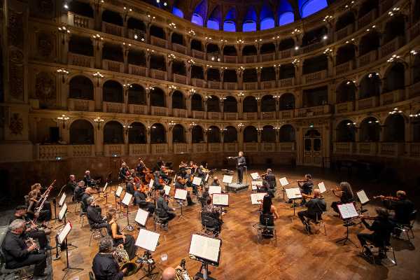 Teatro Comunale di Bologna: “APERTI, NONOSTANTE TUTTO”. Sei nuovi concerti realizzati per lo streaming