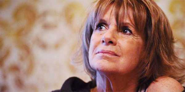 LELLA COSTA, madrina di RADIO MAGICA ONLUS presenta il "MANIFESTO DEL DIRITTO ALL'ASCOLTO"