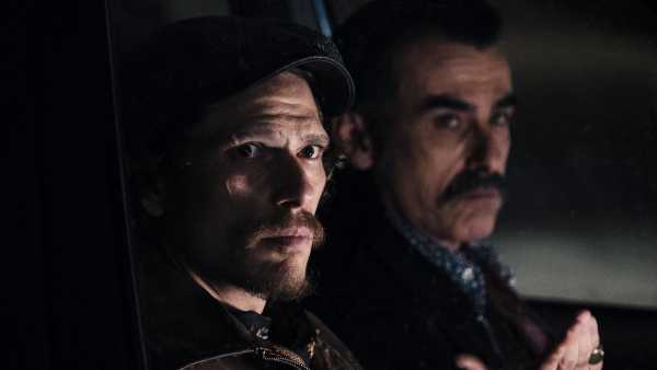 Stasera in TV: Ultimo appuntamento con "L'Alligatore" su Rai2 - Con Matteo Martari, Thomas Trabacchi e Valeria Solarino 