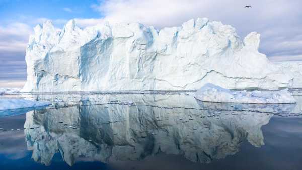 Stasera in TV: Con "Overland" in Groenlandia - Su Rai1, gli Inuit, il clima estremo e le aurore boreali
